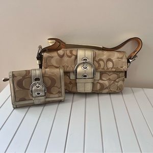Vintage signature coach hobo